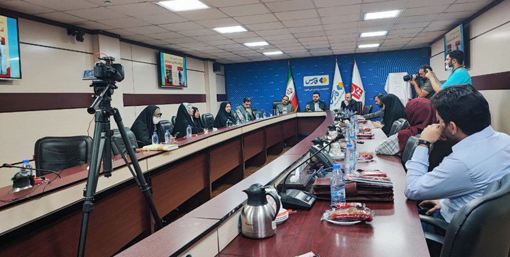 کتاب‌ های «قدرت ارتباط در جنگ ترکیبی» و «در کمین ایران قوی» در خبرگزاری فارس رونمایی شد