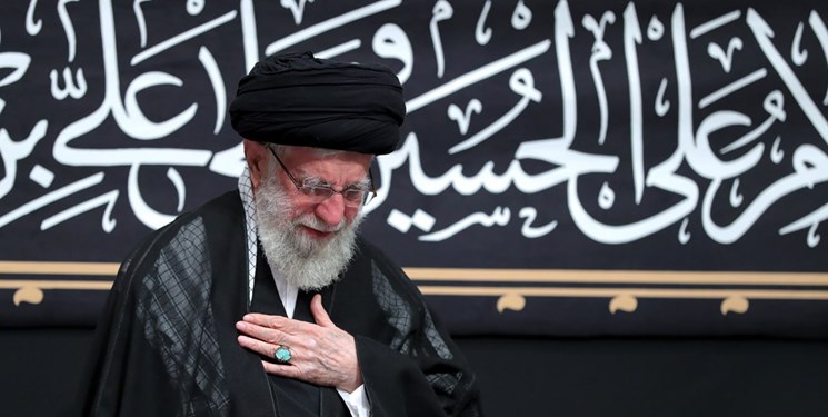 عزاداری شب عاشورای حسینی و توسل به سالار شهیدان‌ (ع) در حضور رهبر معظم انقلاب