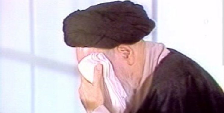 روضه‌خوانی شهادت حضرت زهرا«س» در محضر امام خمینی«ره»+فیلم