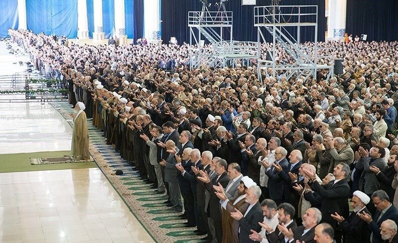 نماز جمعه از بزرگترین عنایات خداوند بر جمهوری اسلامی ایران است