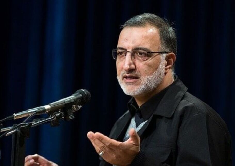 وظیفه همه ما کمک و همکاری با دولت است