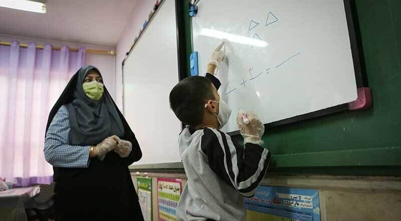 مجوز به کارگیری ۷۰ هزار معلم بازنشسته ابلاغ شد