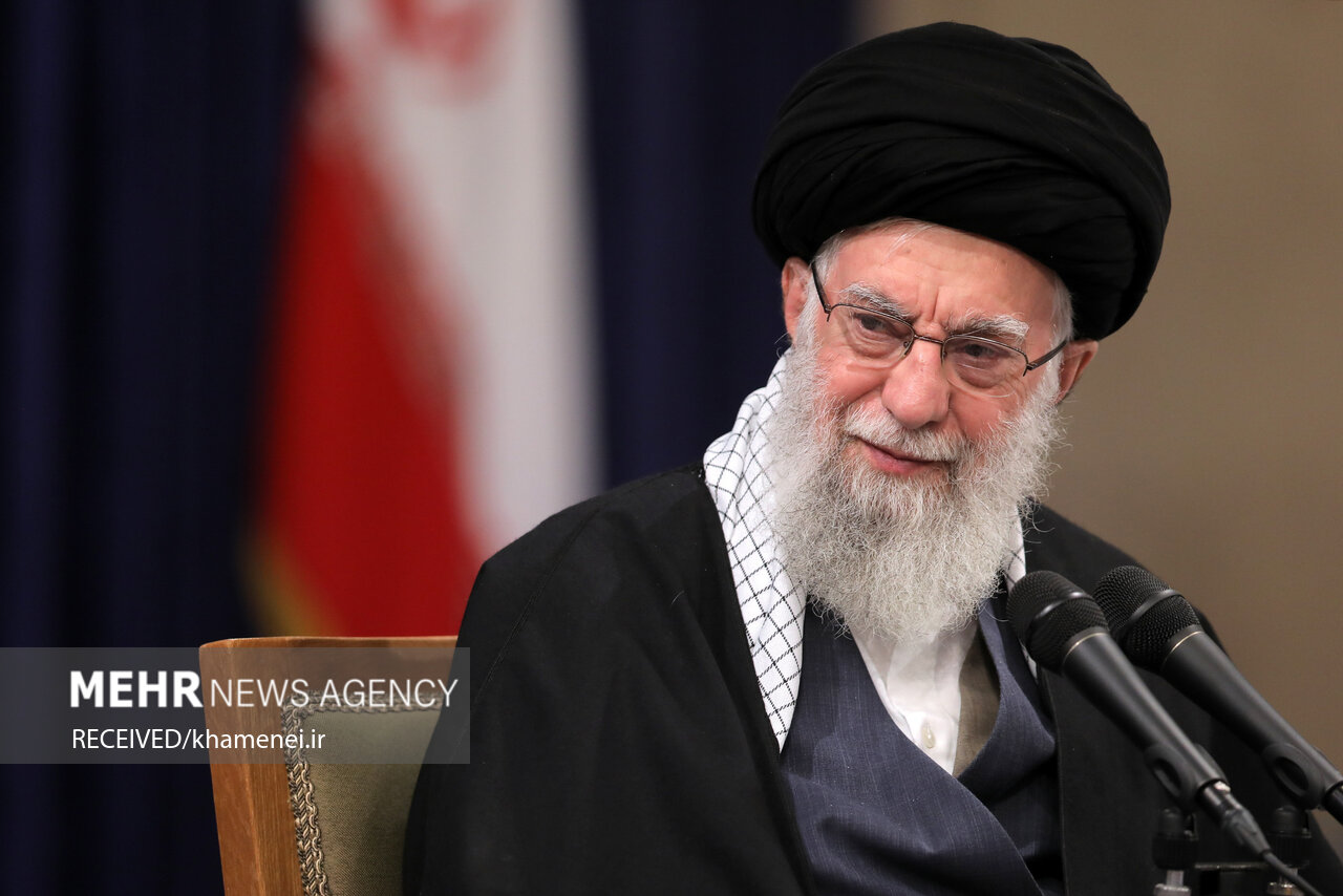 دیدار اعضای کاروان‌های اعزامی ایران به بازی‌های المپیک و پارالمپیک با رهبر انقلاب