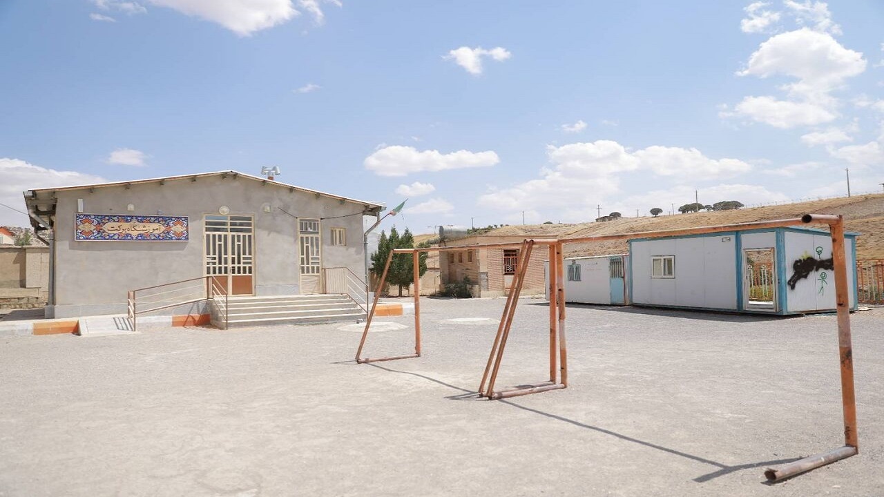 برچیده شدن ۵۶ مدرسه سنگی در استان اردبیل