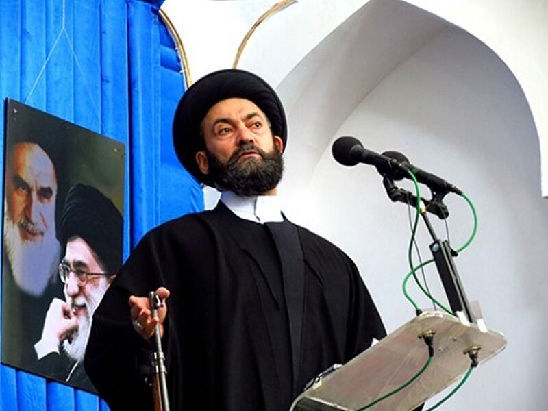 کنایه امام جمعه اردبیل به درخواست جمهوری آذربایجان برای برکناری اش