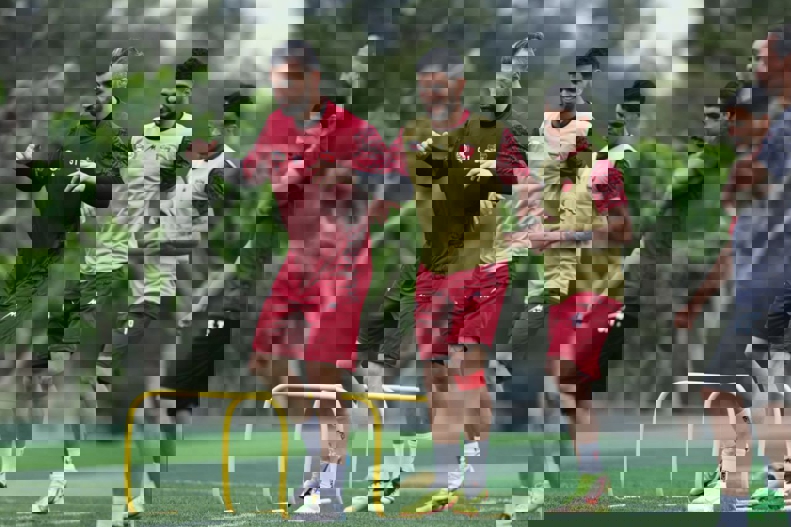2172903