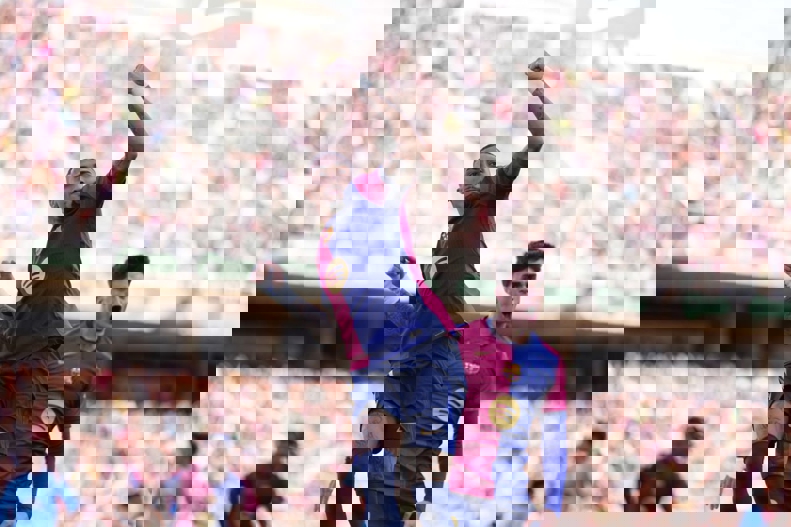 2175402