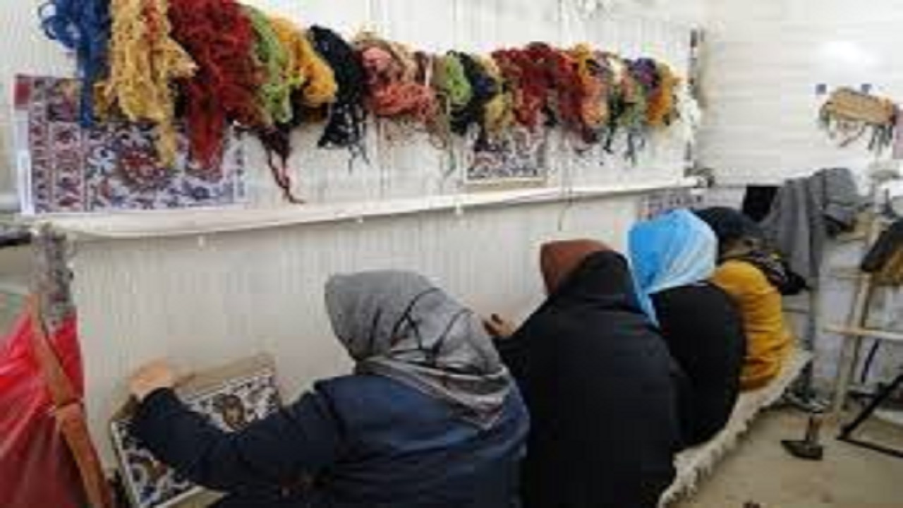 تولید سالانه بیش از ۱۰۰ هزار مترمربع فرش دستبافت در استان اردبیل