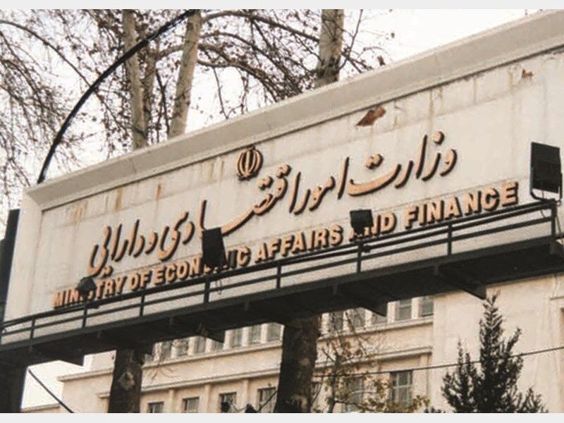 طیب‌نیا نیامد، معرفی مدنی‌زاده قوت گرفت