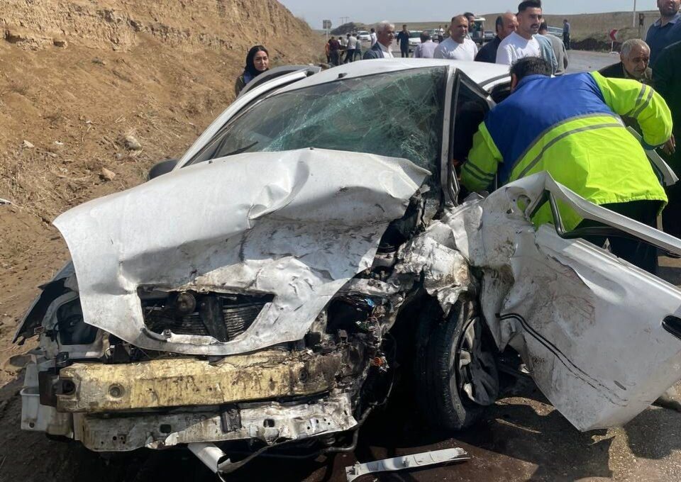 یک فوتی و ۹ مصدوم در اثر تصادف رانندگی در گرمی