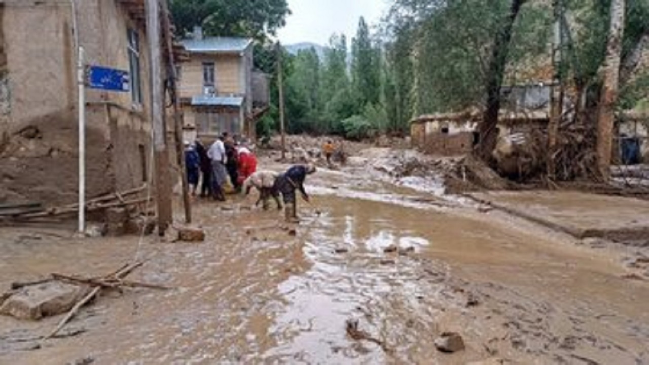 سیل به ۵۰ هکتار از باغات نمهیل خلخال خسارت زد