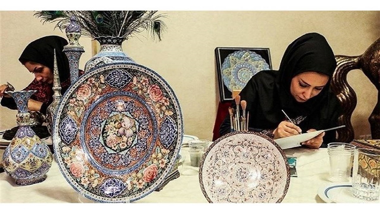 فعالیت ۳۰ هزار هنرمند اردبیلی در حوزه صنایع دستی