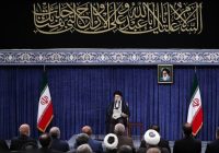 مسئولان باید با قوت و روحیه کامل به کار خود ادامه دهند
