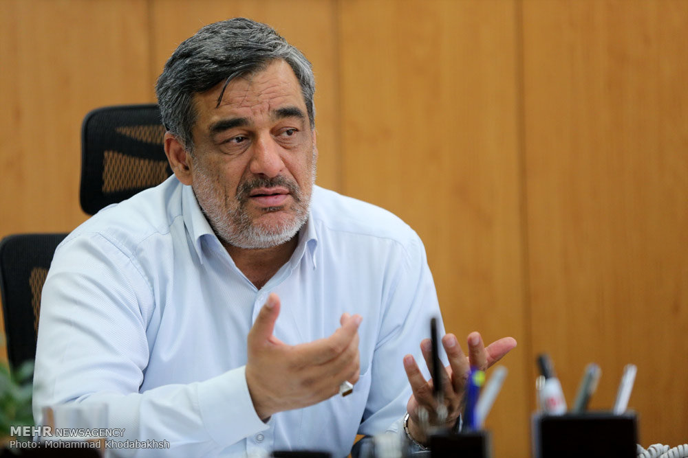 اجرای حکم انفصال از خدمت مدیرعامل شرکت نفت موقتا متوقف شد