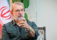 ایرانی‌ها «تسلیم‌بشو» نیستند؛ تذکر لاریجانی به جریان‌های سیاسی