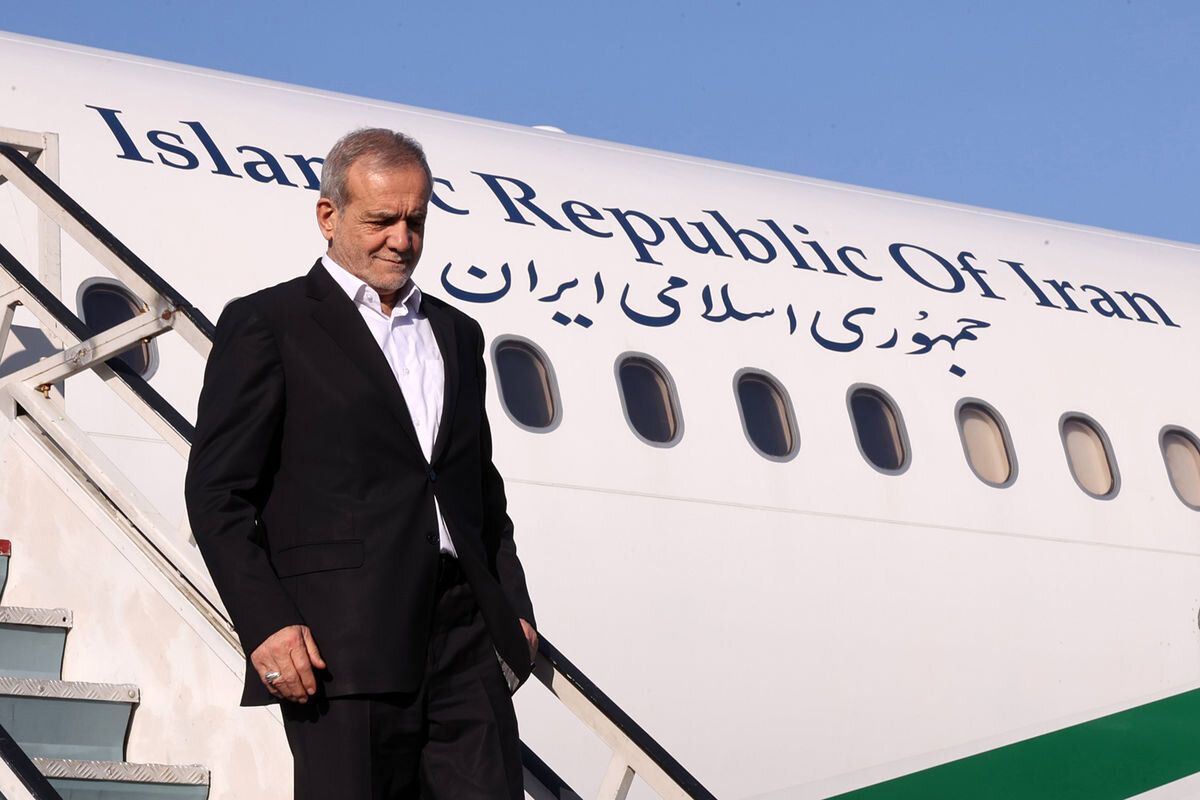  رئیسجمهور وارد بندرعباس شد
