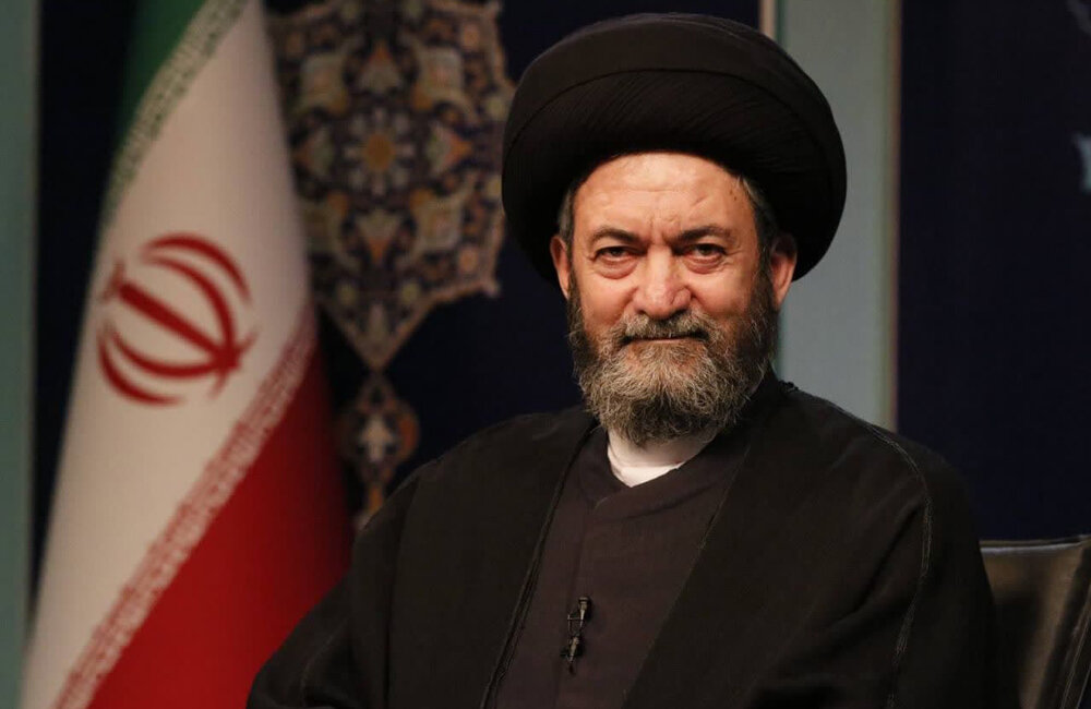 آیت الله عاملی: جامعه هرگز خدمات معلمان را فراموش نکند