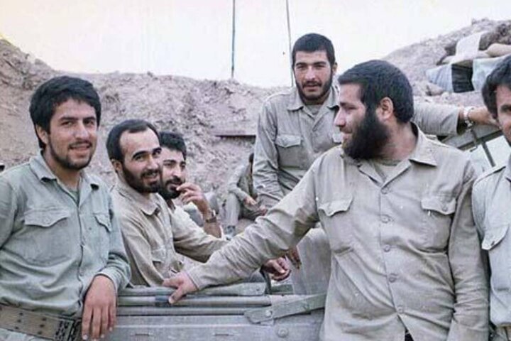 فرمانده‌ای که آتش جنگ را به بازی می‌گرفت