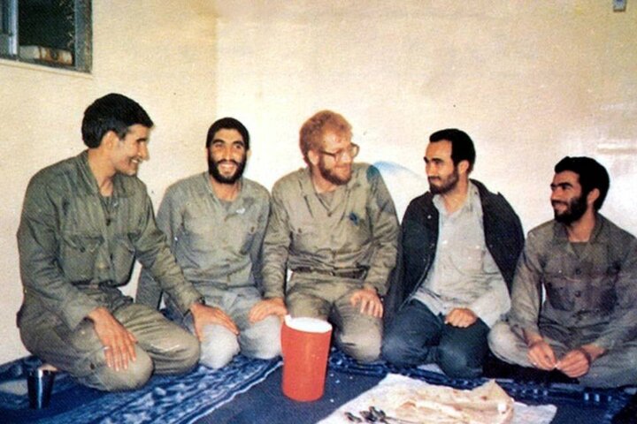 فرمانده‌ای که آتش جنگ را به بازی می‌گرفت