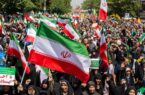هتک حرمت پرچم؛ کشورهای جهان چگونه با این جرم برخورد می‌کنند؟