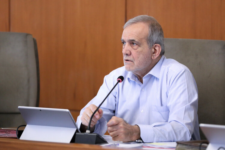 پزشکیان: کشورهای منطقه نگذارند دشمن جنگ را از کشورشان اداره کند