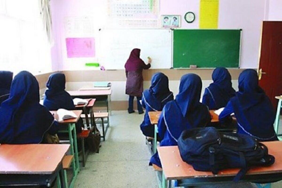 ممنوعیت به کارگیری نیروی جدید «حق التدریس» و «آموزشیار نهضت»