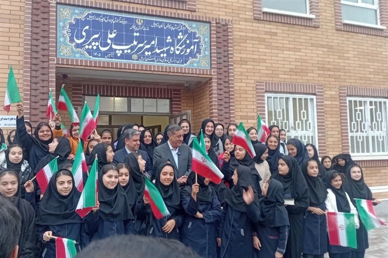 افتتاح مدرسه ۹ کلاسه در اردبیل