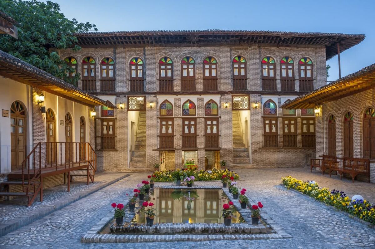 ۸ بنای تاریخی اردبیل به بخش خصوصی واگذار شد