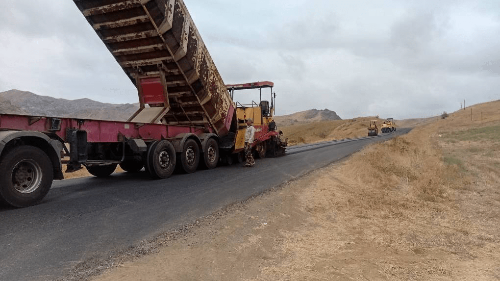 اجرای ۲۶۳ کیلومتر بهسازی و آسفالت راه‌های روستایی در اردبیل