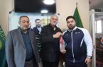 اهدای مدال‌های بین‌المللی وزنه‌برداران اردبیلی به آستان قدس رضوی