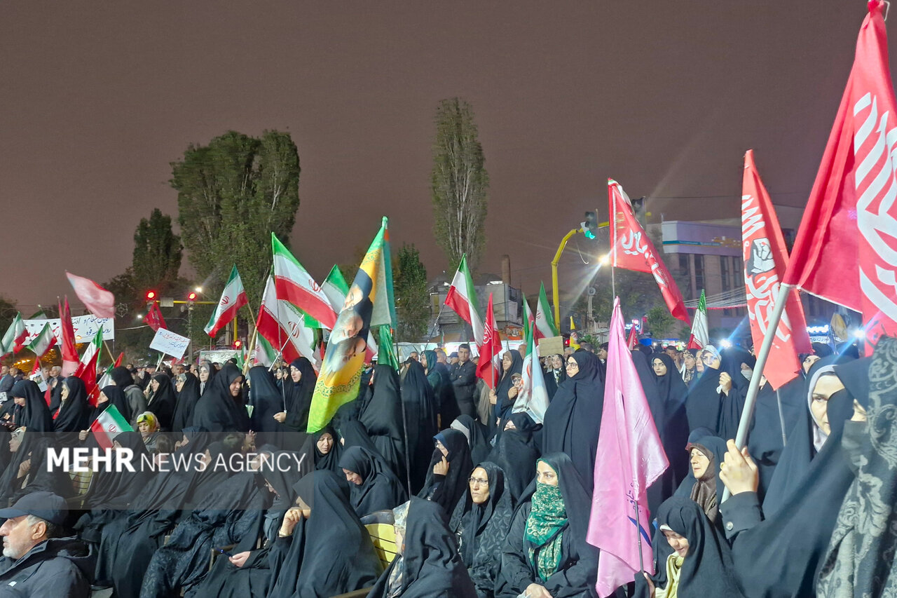 اردبیل همصدا با آرمانهای شهدا در شب ۲۴۳