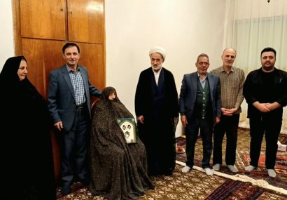 مادران شهدا شایسته والاترین تکریم‌اند